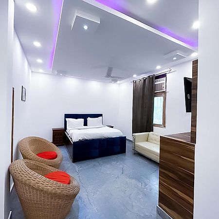 Hotel Js Garden - Near Jaypee Hospital Noida Zewnętrze zdjęcie