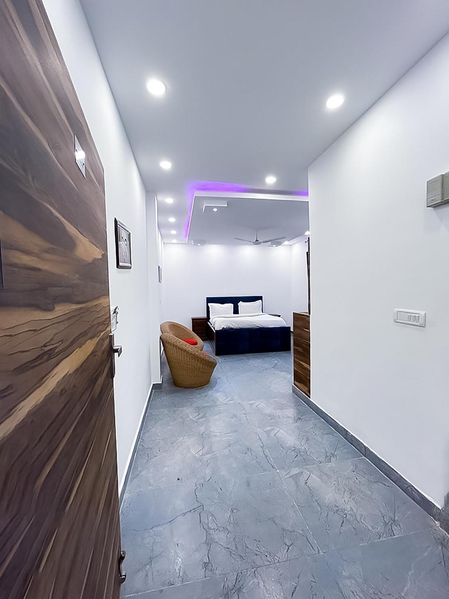 Hotel Js Garden - Near Jaypee Hospital Noida Zewnętrze zdjęcie