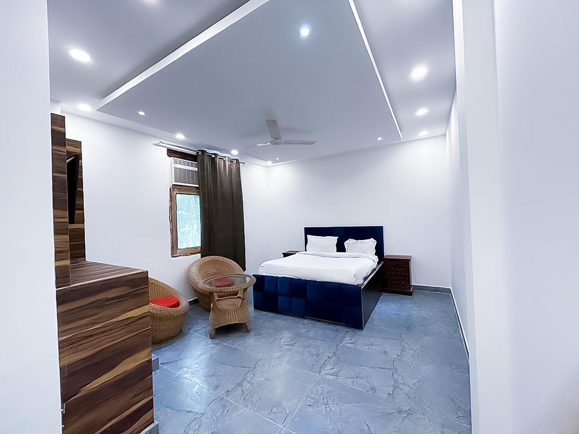 Hotel Js Garden - Near Jaypee Hospital Noida Zewnętrze zdjęcie